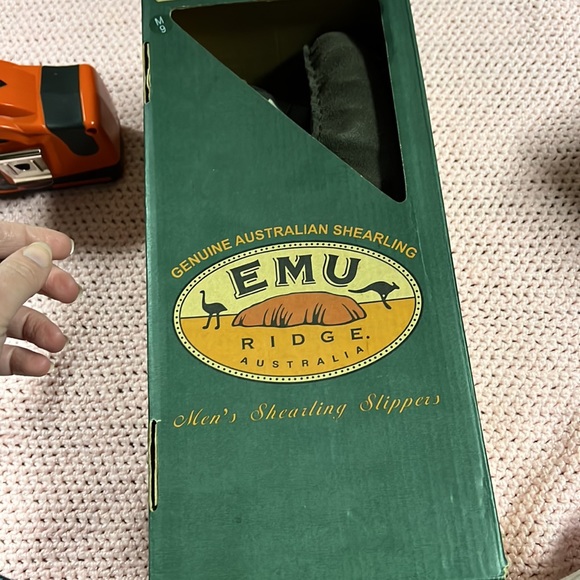 NIB real sherling & cow Emu Australia - Picture 6 of 6
